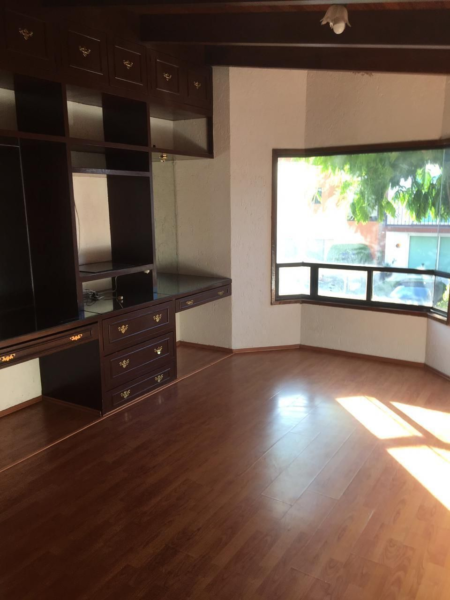 Casa en venta en Chimalcoyotl, Tlalpan · 5 rec · 350 m²