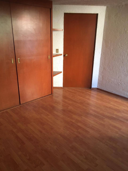 Casa en venta en Chimalcoyotl, Tlalpan · 5 rec · 350 m²