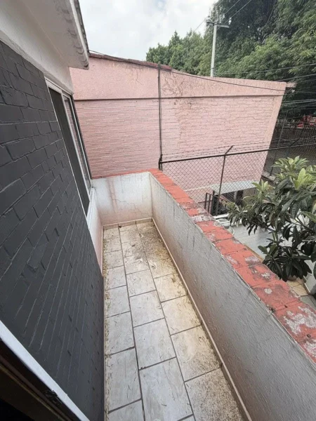 Casa esquinada en Prados de Coyoacán